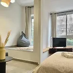 Danburry * Lyon